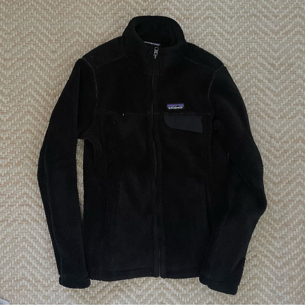 Patagonia black zip up fleece